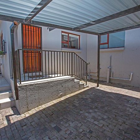 Spacious Garden Cottage Johannesburg Luaran gambar